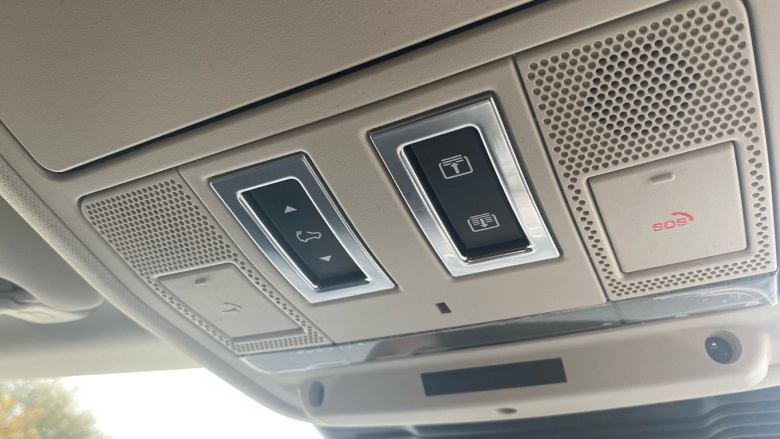 Land Rover Range Rover Evoque 2.0 P300 HST 5dr Auto Petrol Hatchback